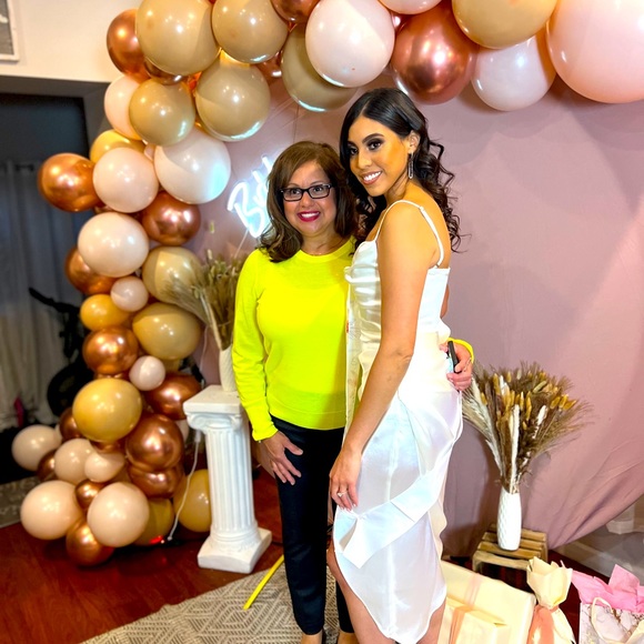 Meet your Posher, Noelia - Picture 5 of 8